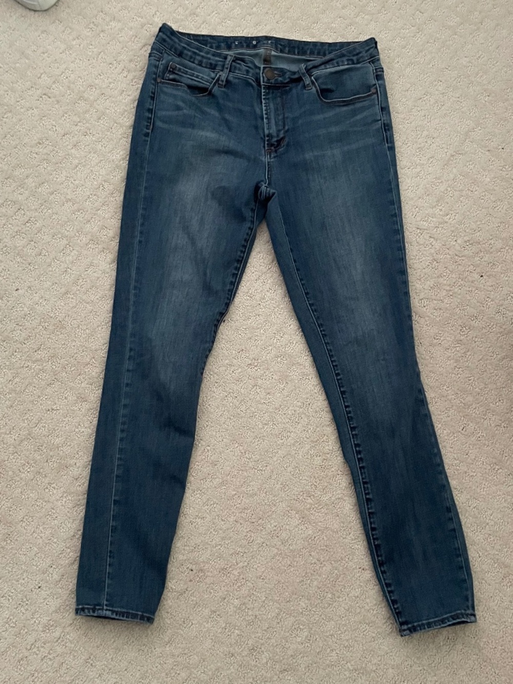 Articles of Society "Aaron" skinny jean size 30 medium wash